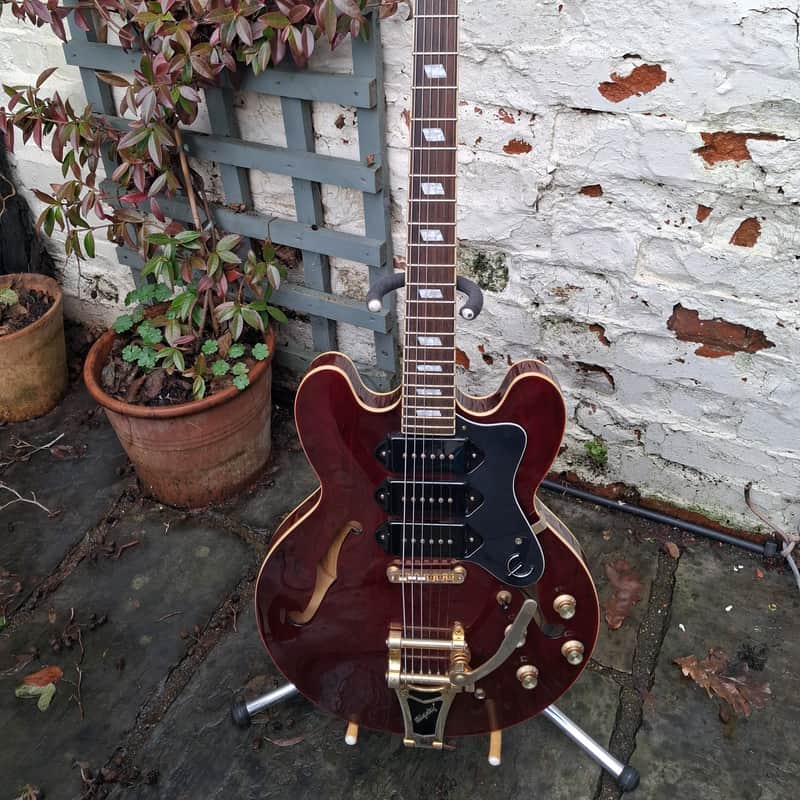 Epiphone Riviera P93 Custom Ltd Edition wine red