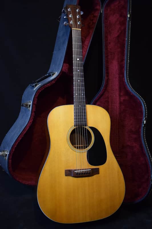 Martin D-18 1978 - Natural image 1