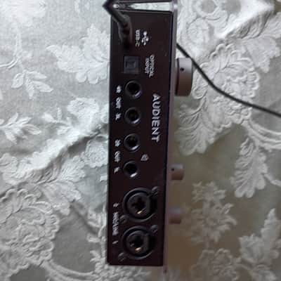 Audient iD14 MKII USB-C Audio Interface 2021 - Black image 3