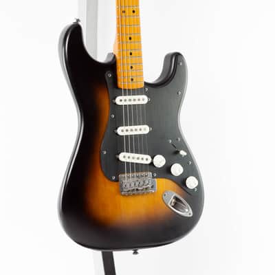 Squier 40th Anniversary Vintage Edition Stratocaster 2022 Satin Wide 2-Colour Sunburst image 9