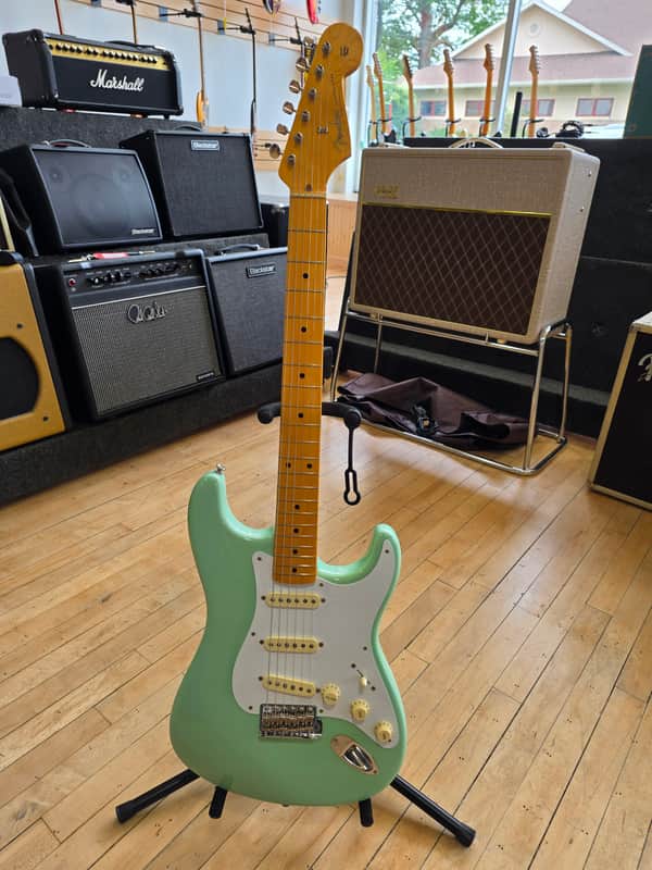Fender American Vintage '57 Stratocaster