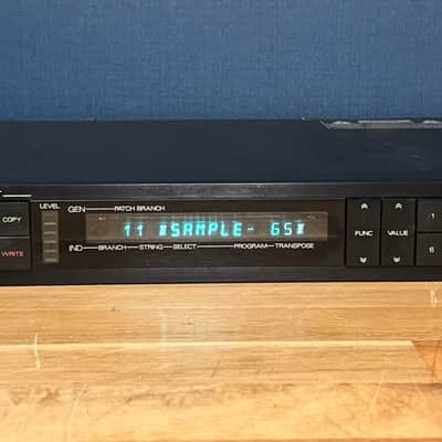 Roland GM-70 GR-MIDI Converter - Black