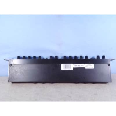 Alesis 3630 Dual-Channel Compressor / Limiter with Gate image 8