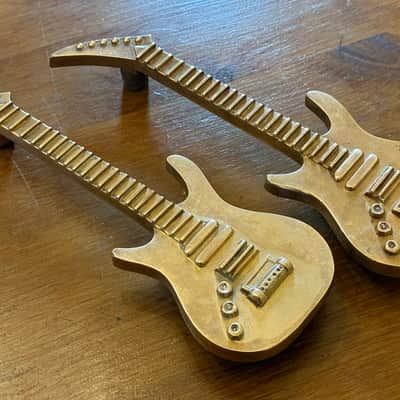 Hard Rock Cafe Solid Brass Guitar Door Handles 3kg Each ideal studio or man cave memorabilia image 9