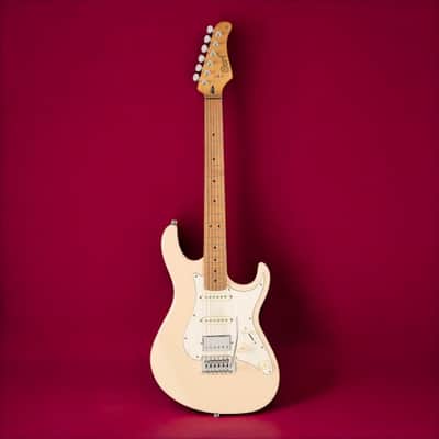 Cort G200SE Aged Cream; roasted maple neck and H-S-S versatility with throwback finishes image 2