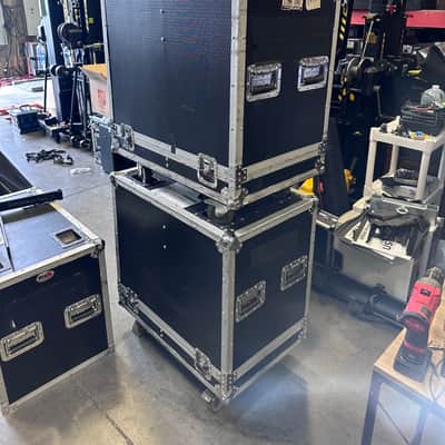 JBL VRX932LAP 12" 2-Way Powered Compact Line Array Speaker  - Pair with Road Case image 7