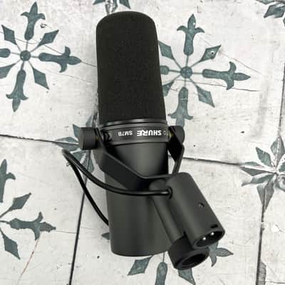 Shure SM7B Cardioid Dynamic Microphone • MINT image 3