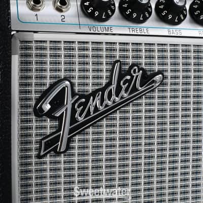 Fender '68 Custom Vibro Champ Reverb 1x10-inch 5-watt Tube Combo Amp (68VibroChampd1) image 2