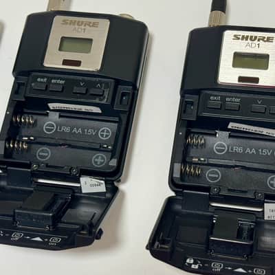Shure AD1 Wireless Bodypack Transmitters (4 Pack) w/ 6 Instrument Cables, Battery Adapters, Locking TA4M – In Original Boxes image 7