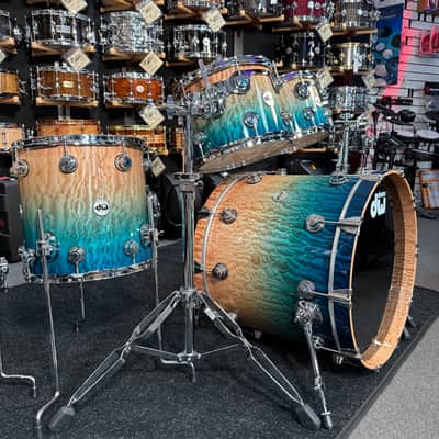 ~WOW!~ DW Collector's Series 333 Pure Maple 5-Piece 10/12/14/16/22 Drum Kit Set in Malibu Fade over Exotic Super Quilted Maple w/ Chrome Hardware image 2