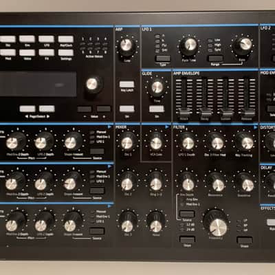 Novation Peak 8-Voice Desktop Synthesizer 2017 - Present - Black