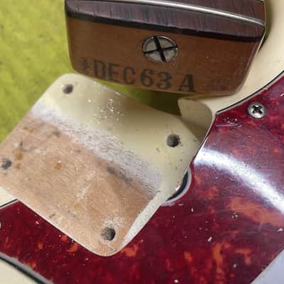 Fender Musicmaster with Rosewood Fretboard 1963 - Olympic White - Great Pre-CBS Electric Guitar - check video! image 18