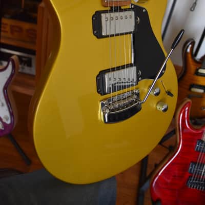 Ernie Ball Music Man James Valentine, 2018, OHSC, Great condition, Gold metallic image 11