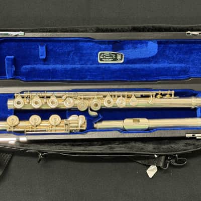Haynes Q2 Professional Flute Silver w/ Case image 7