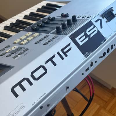 YAMAHA MOTIF ES 7