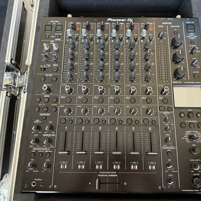 Pioneer DJM-V10 6-Channel Professional Mixer 2020 - Black image 6