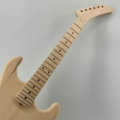 LOCKE Custom “HFT” Hot For Teacher EVH Little Guitars Short Scale Body & 5150 Banana Neck =\//-/= image 13