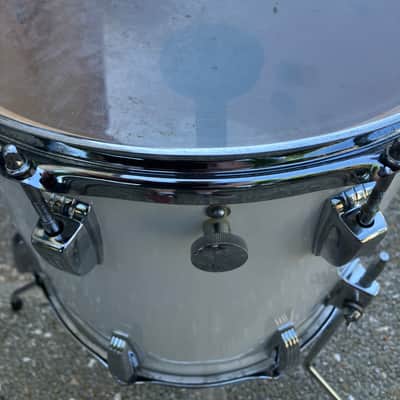 Ludwig Floor Tom 14x14  - White cortex image 3