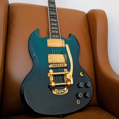 Gibson SG Supreme in Ultra Rare Emerald Burst Finish 2006 - with Case and Bigsby image 3