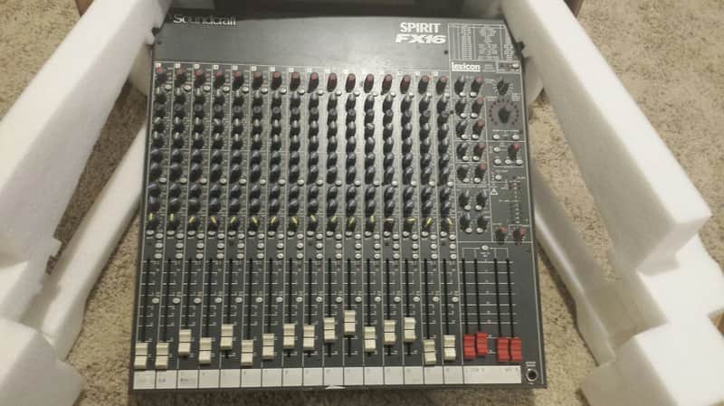 Soundcraft Spirit FX16 Mixing Console image 1