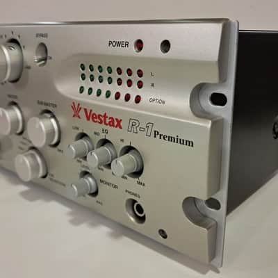 Vestax R-1 Rotary DJ Mixer — High-End Analog Sound image 8