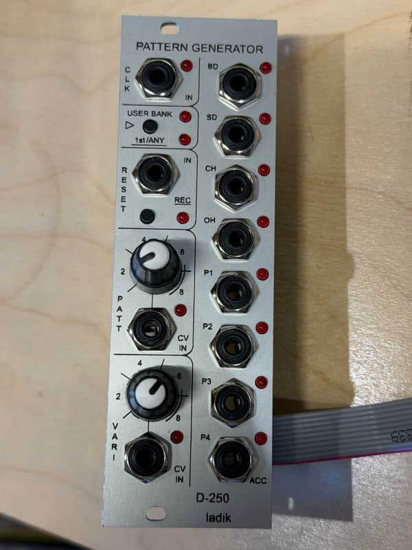 Ladik D-250 Pattern Generator