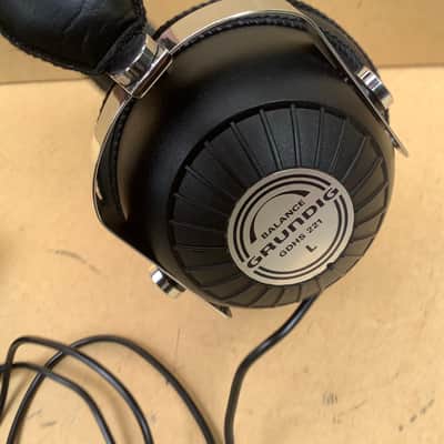Grundig GDHS 221 vintage Headphones / super cool funky design / with original case image 9