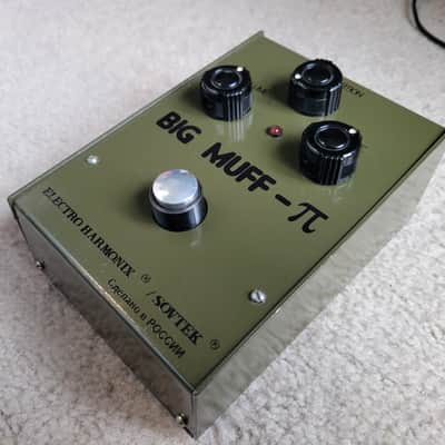 Electro-Harmonix 90's Big Muff Pi (Green Russian) image 4