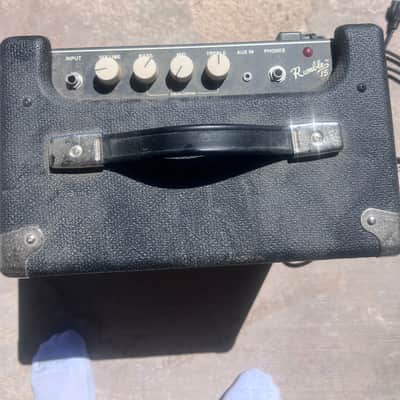 Fender Rumble 15 V3 15-Watt 1x8" Bass Combo 2015 - Present - Black image 3