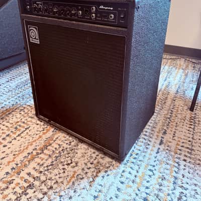Ampeg BA-115v2 150-Watt 1x15" Bass Combo 2014 - Present - Black imagen 1