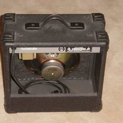 Crate GX-15R Guitar Amp with Reverb and 8-inch Speaker image 2
