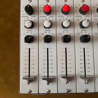 Vintage Girardin MT-67 Germanium/Silicon Broadcast Mixing Console Bild 3