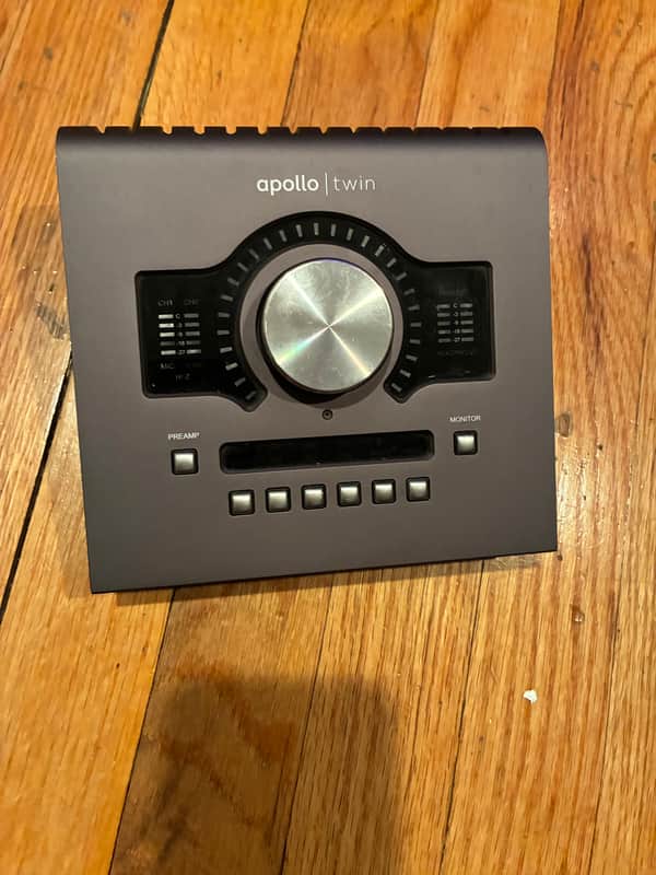 Universal Audio Apollo Twin DUO MKII Thunderbolt Audio Interface with box and cables! image 1