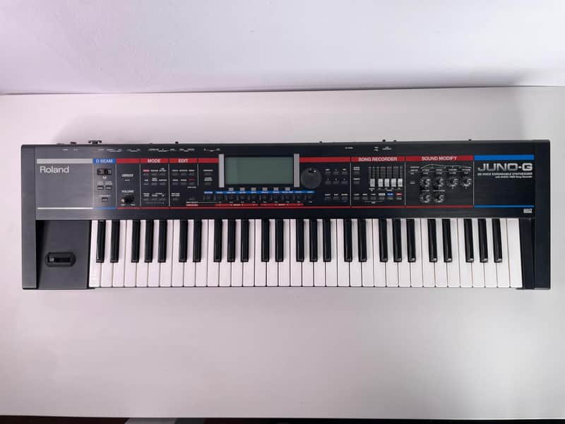 Roland Juno G 61-Key 128-Voice Expandable Synthesizer 2006 - 2007 - Black Bild 1