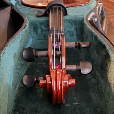 15-in Viola, Bow, Shoulder Rest, Case w/ Shoulder Strap LIKE NEW! image 5