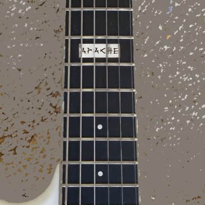 Burns Apache Prototype 2009 White/Gold image 6