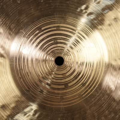 Paiste 22" Signature Traditionals Light Ride Cymbal - 2554g image 3