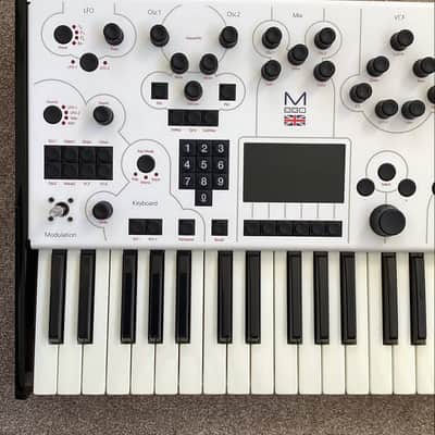 Modal Electronics 001 Hybrid Digital / Analog 2-Voice Synthesizer 2010s - White image 6