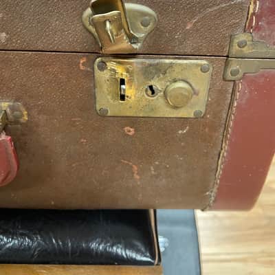 Noble Accordion Est. 1950s image 10