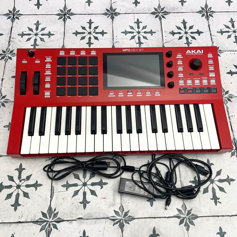 Akai MPC Key 37 Standalone Workstation Synthesizer