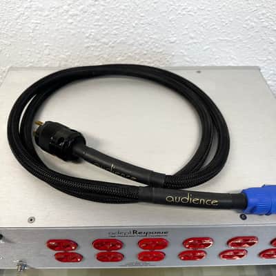 Audience AR12 Adept Response Ultra High Resolution Power Conditioner image 2