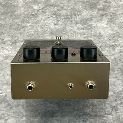 Electro-Harmonix Big Muff Pi 2000 - Present - Silver / Black / Red image 5