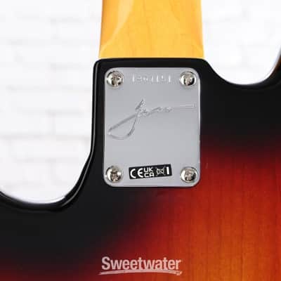 Fender Jaco Pastorius Fretless Jazz Bass - 3-color Sunburst (JBassJP3SBd1) image 4