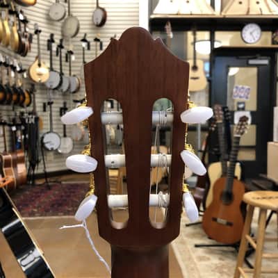 Yamaha CG162C Solid Cedar Classical Guitar image 8