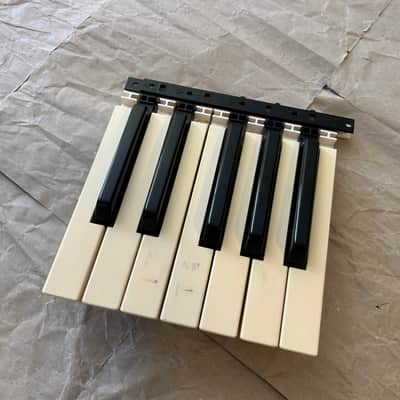 Yamaha  PSR-16 keyboard Keys one octave  VGC