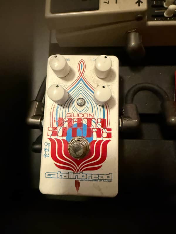 Catalinbread Karma Suture Silicon Fuzz 2010s - White image 1