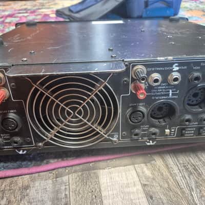Peavey Cs-800 stereo power amplifier image 5