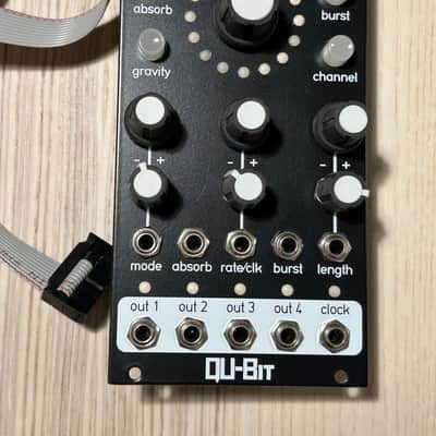Qu-Bit Electronix Pulsar 2017 - Present - Black image 1
