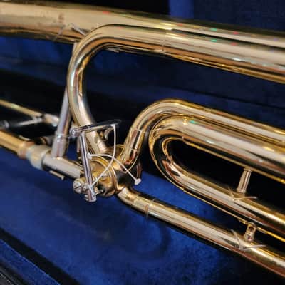 King Cleveland 605 F Trigger Trombone Gold Brass With Mouth Piece And Case image 5
