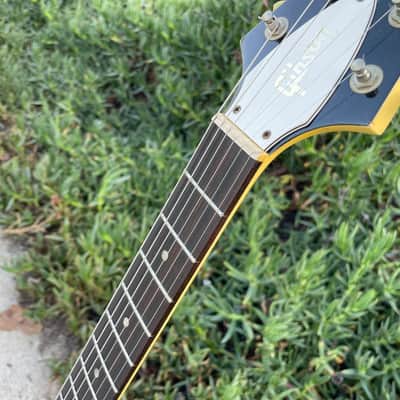 Gibson Flying V '67 1991 Early Reissue Alpine White image 6
